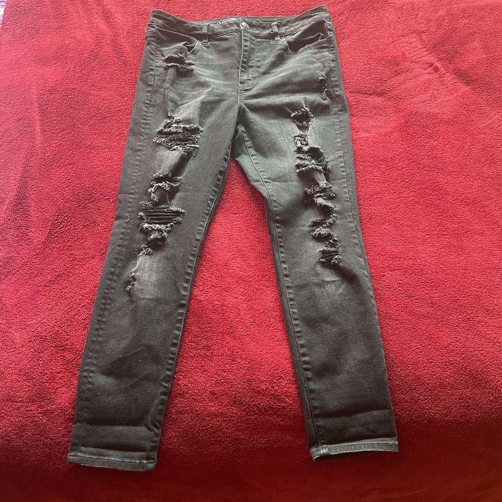 American Eagle Distressed‎ Black High Rise Jegging